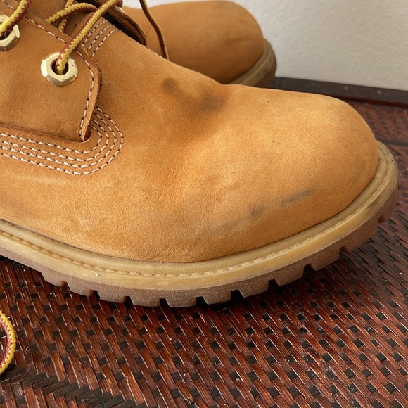 Timberland Classic Boots - Picture 7 of 8